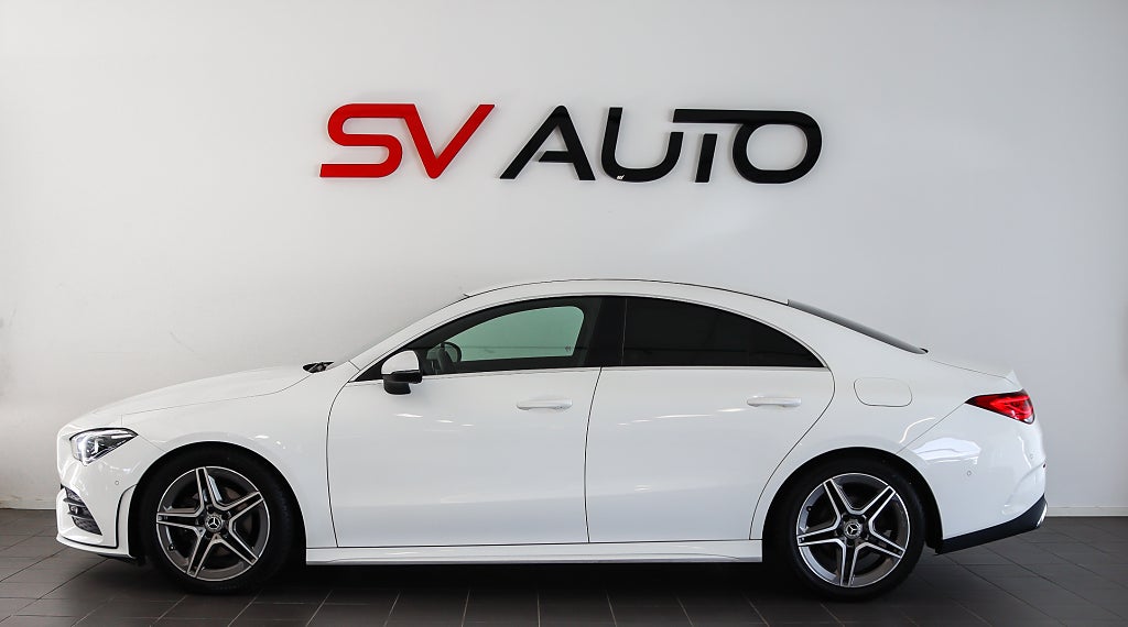 Mercedes-Benz CLA 180 Nyservad AMG Widescreen B-kamera Navi Alcantara