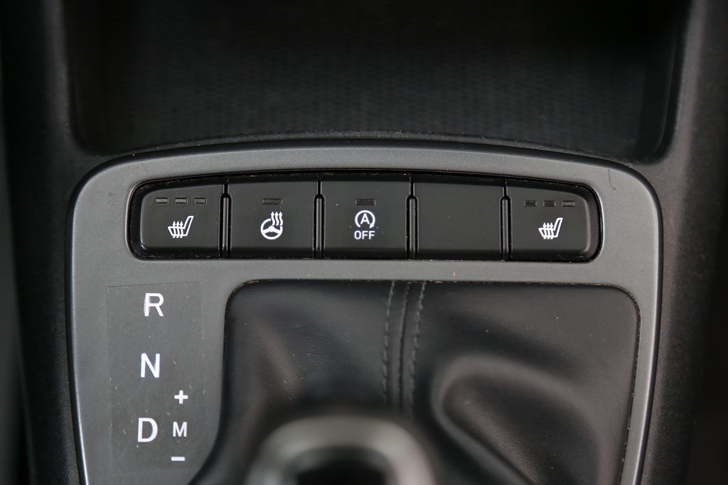 Hyundai i10 1,0 blue AMT Essential Aut CarPlay 2020