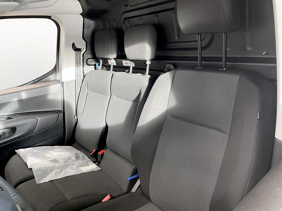 Bild på Peugeot Partner Plus 130hk Aut L2 - EDITION! SERVICE & V-HJUL INGÅR!