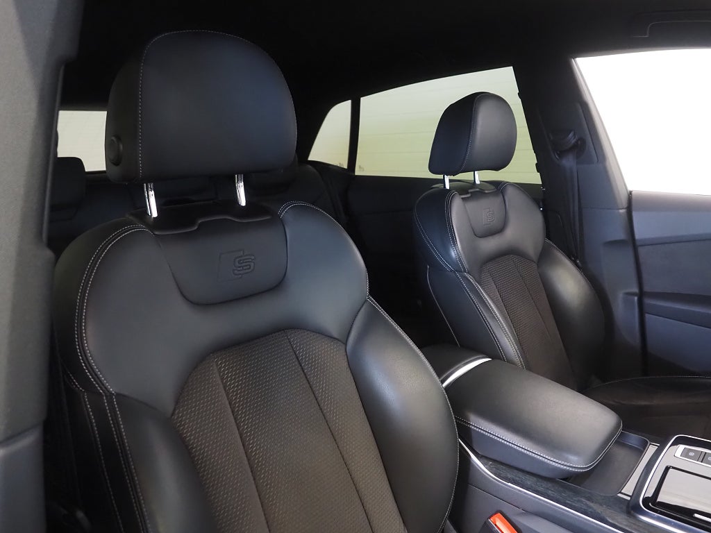Audi Q8 50 TDI 286hk Q S-Line |B&O|Drag|360°|D-värm|Matrix|