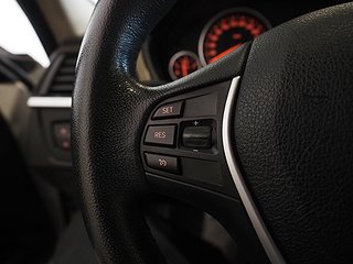 Sedan BMW 320 19 av 21