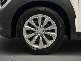 Hyundai Kona 1.0 T-GDI iMT Pure Mvärm Drag Kamera Rattvärme S/V-hjul – bild 14