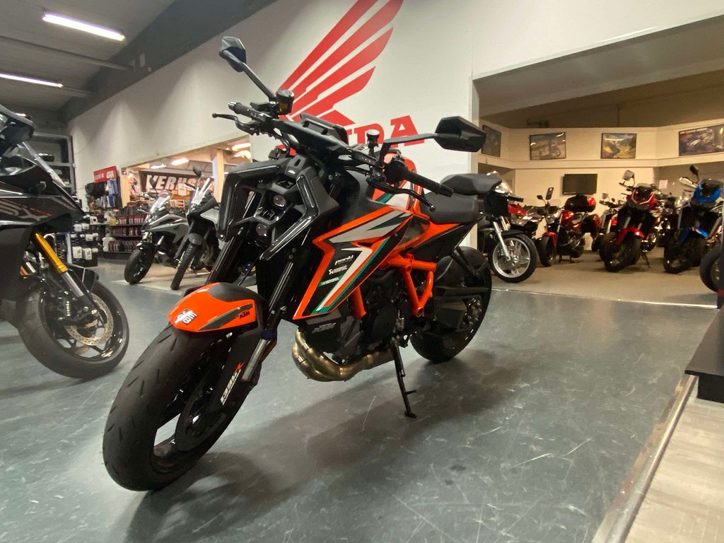 KTM 1390 Superduke Evo R (35mil) ( Reserverad)