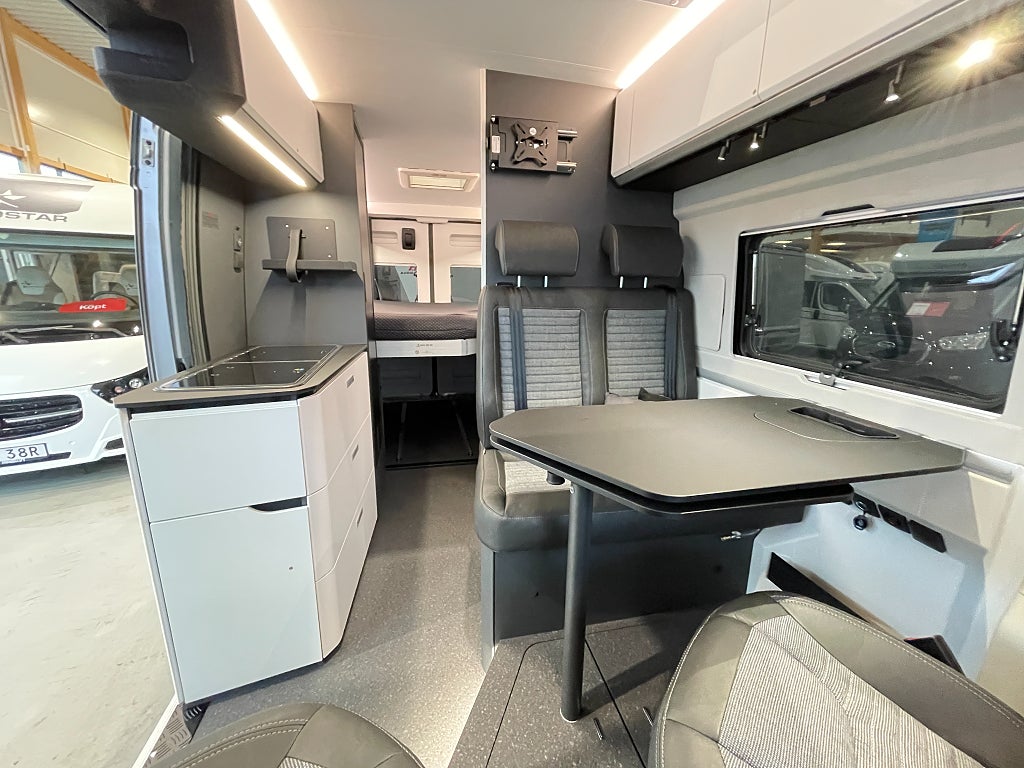 Adria Twin Supreme 640 SGX /ALDE/Automat/Höj & sänkbar säng/ - Adria