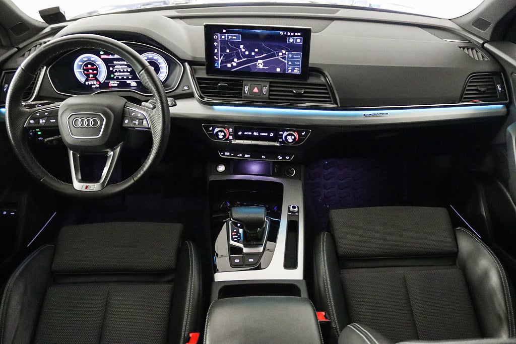 Audi Q5 55 TFSI e Quattro S-Line Evolution B&O Cockpit Luftfjädring Drag