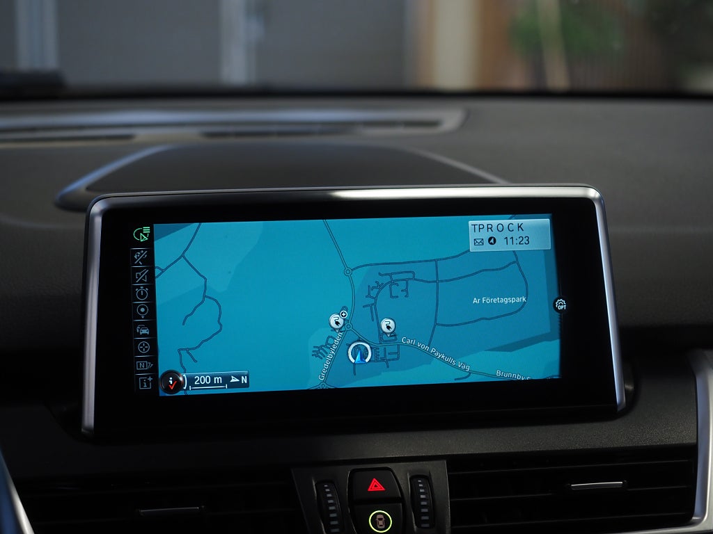 BMW 225xe Active Tourer Plug-in M Sport Navi Kamera HUD Läder 2017