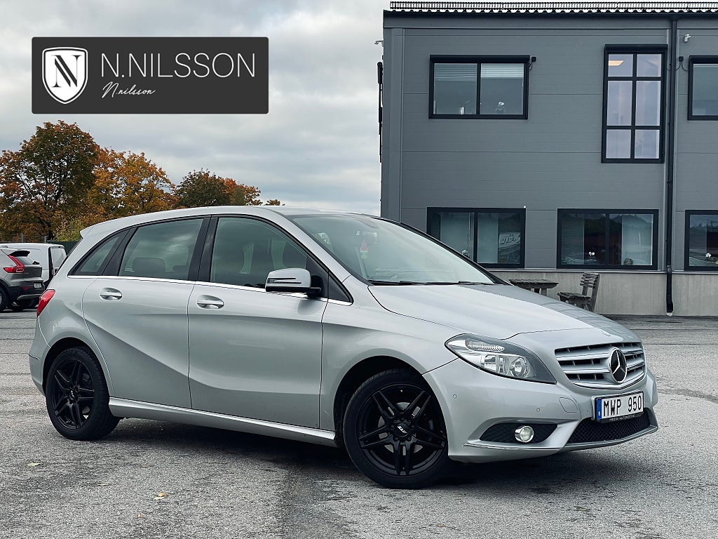 Mercedes-Benz B 180 122hk Manuell Låg skatt Lågmil Toppskick