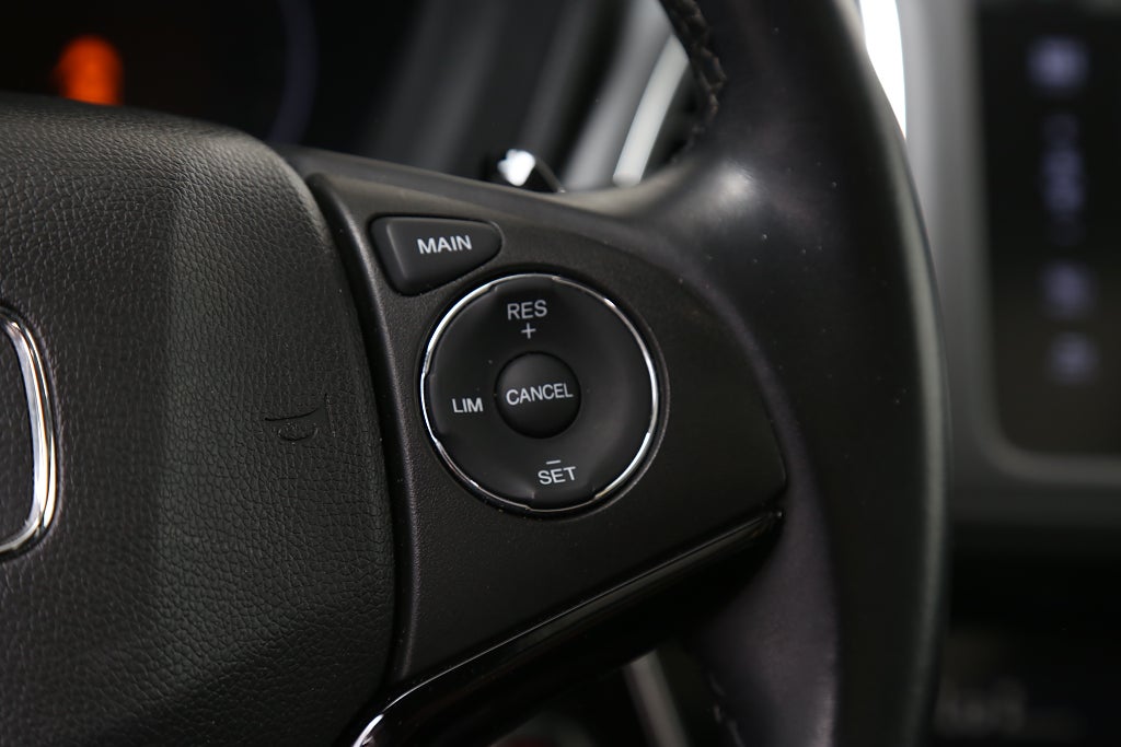 Honda HR-V 1,5 i-VTEC 131hk Executive Aut Keyless Panorama 1ägare