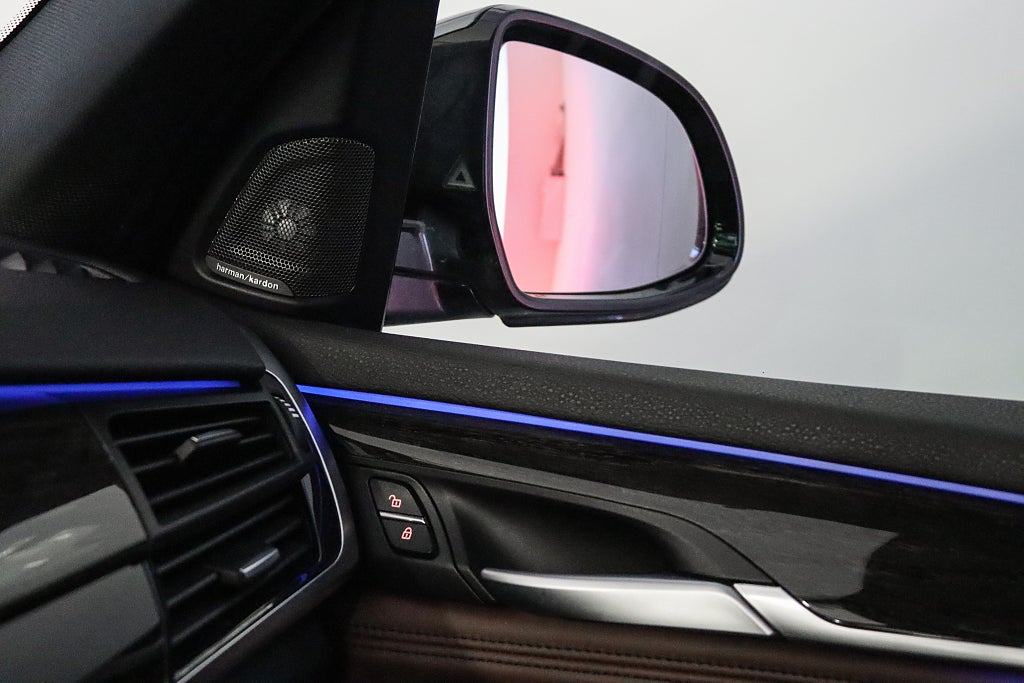BMW X5 xDrive40e M Sport Innovation H/K Pano Lounge HuD Drag
