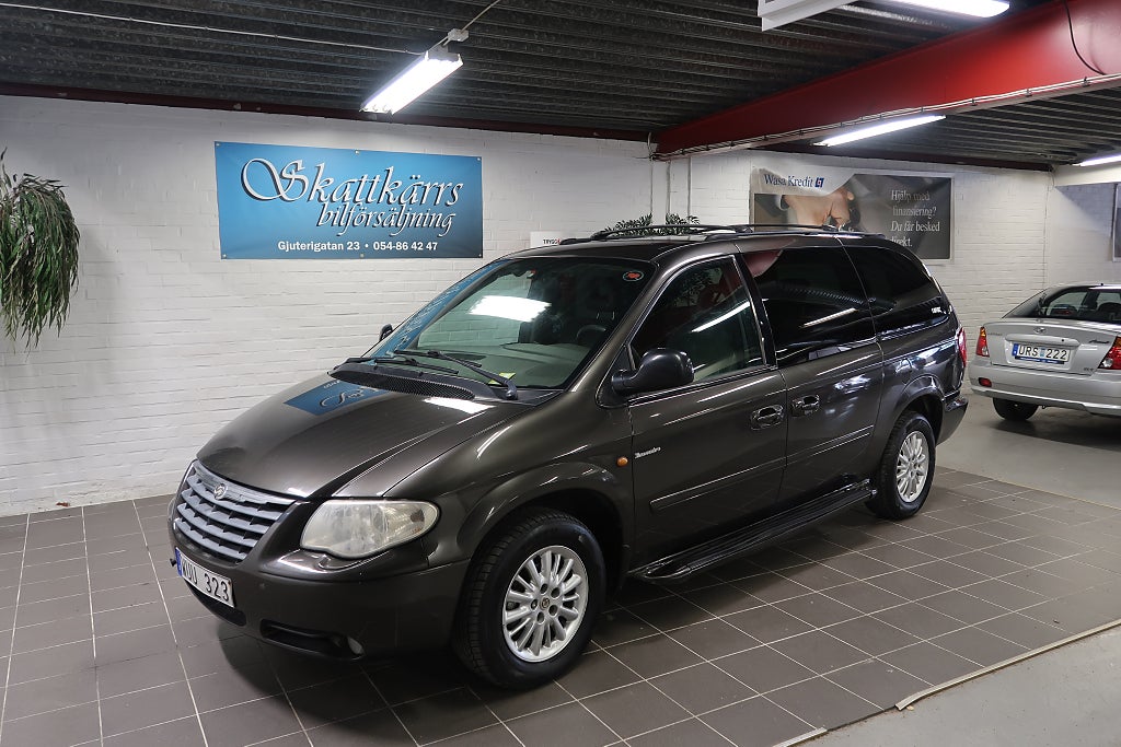 Chrysler Grand Voyager 3.3 V6 Automat 7-sits Nybesiktad 
