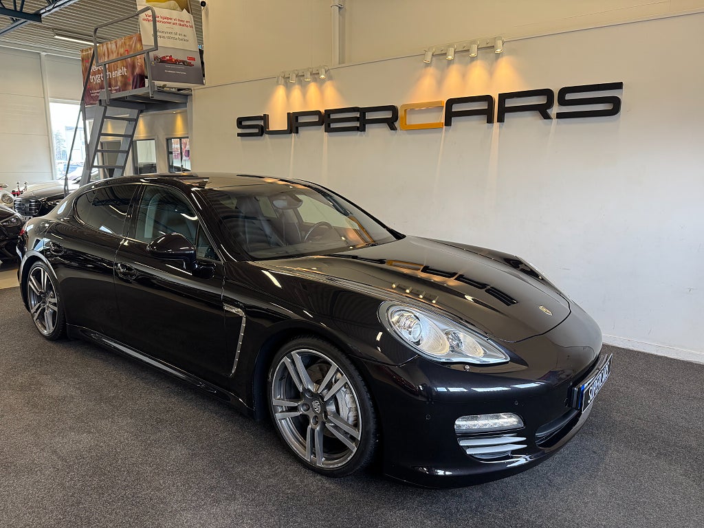 Porsche Panamera 4 PDK 300hk Luftfjädring Navi Svensksåld 20"