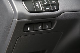 Halvkombi Hyundai IONIQ 15 av 29