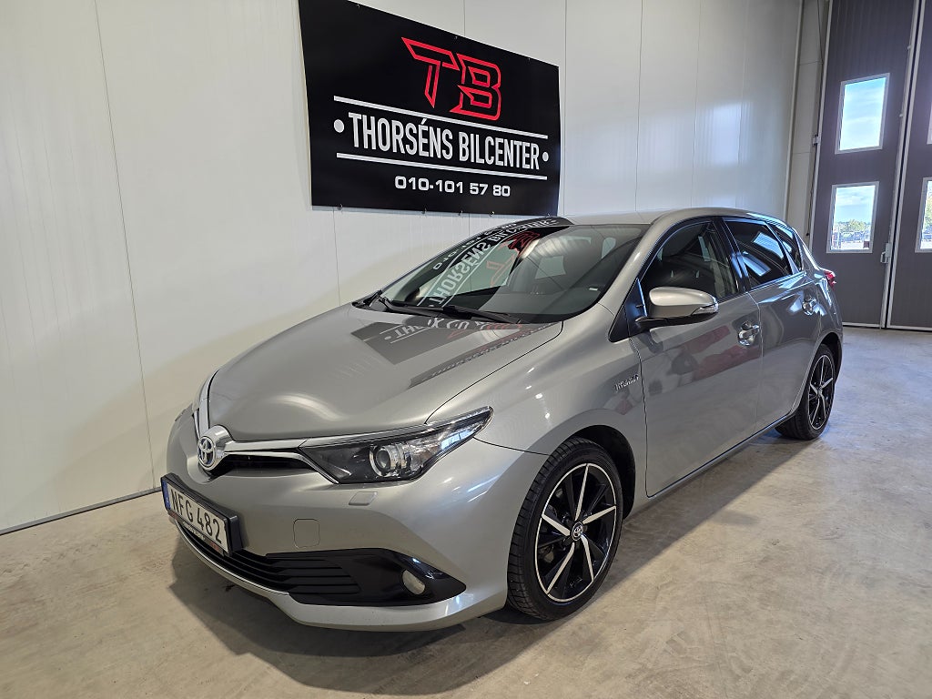 Toyota Auris Hybrid e-CVT, 136hk Active Plus