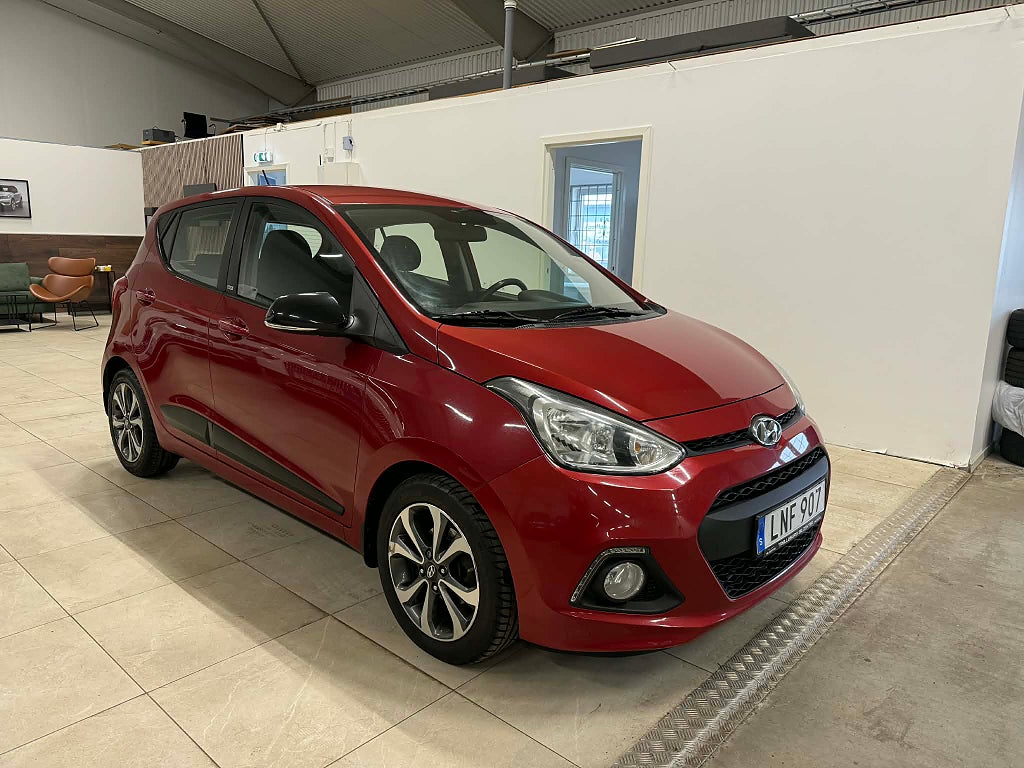 Hyundai i10 1.0 ComfortPlus Årskatt 360 kr / 2 Brukare