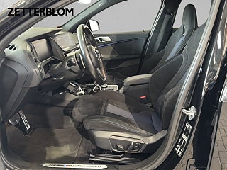 Halvkombi BMW M135i 7 av 23
