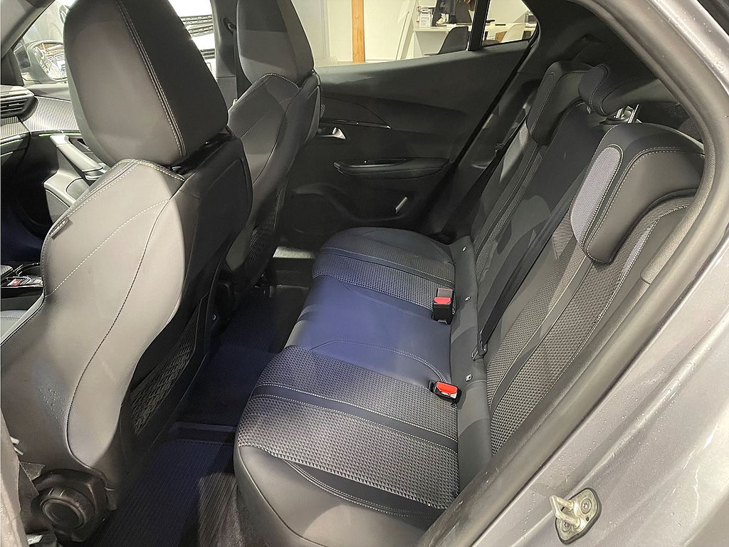 Bild på Peugeot 2008 GT 1.2 PT 130hk Aut - BACKKAMERA, NAVIGATION