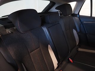 Halvkombi Skoda Scala 12 av 20