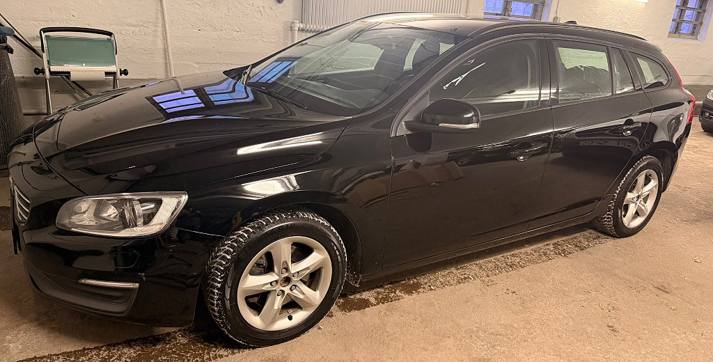 Volvo V60 D2 facelift kamrem bytt