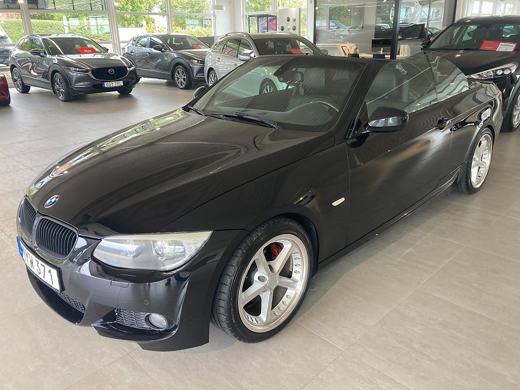 BMW 325I Convertible Comfort, M Sport 