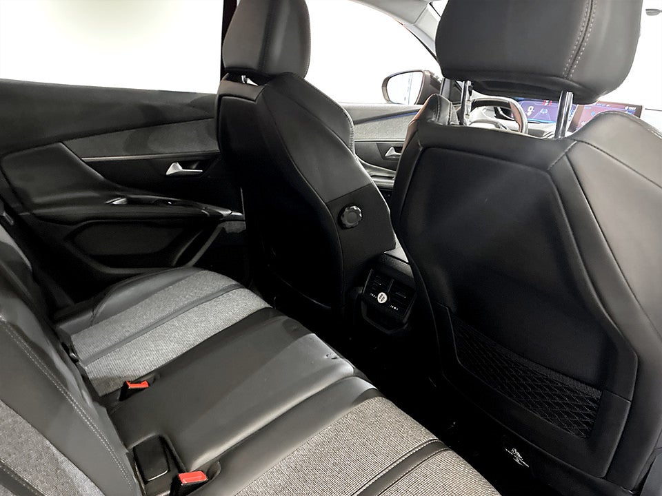 Bild på Peugeot 3008 Allure 1.2 PT 130hk Aut P-SENSORER 