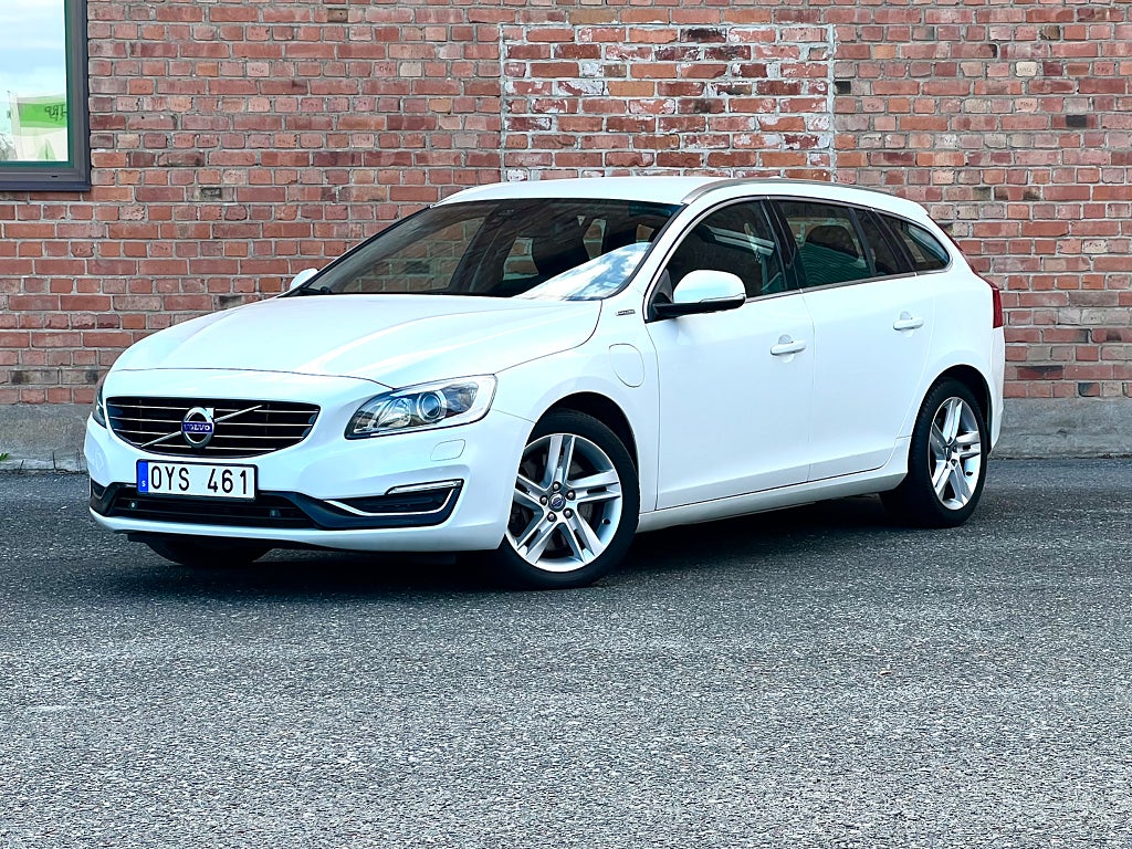 Volvo V60 D6 Plug-in Hybrid AWD Geartronic Summum Euro 5