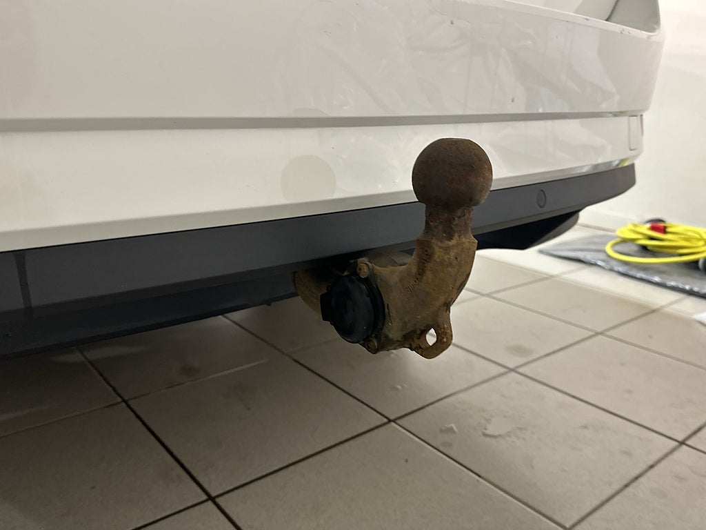 Skoda Superb iV Kombi 1.4 TSI iV Drag Pvärm CarPlay Kamera SoV MOMS