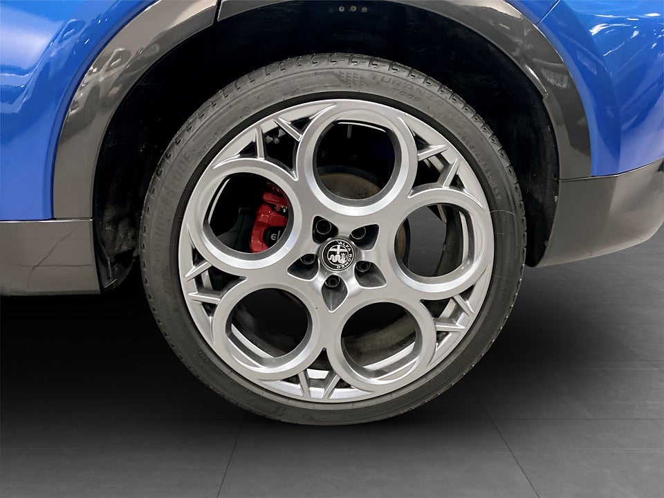 Bild på Alfa Romeo Tonale Edizione Speciale Hybrid 1.5 T TCT 130hk Aut B-KAMERA 