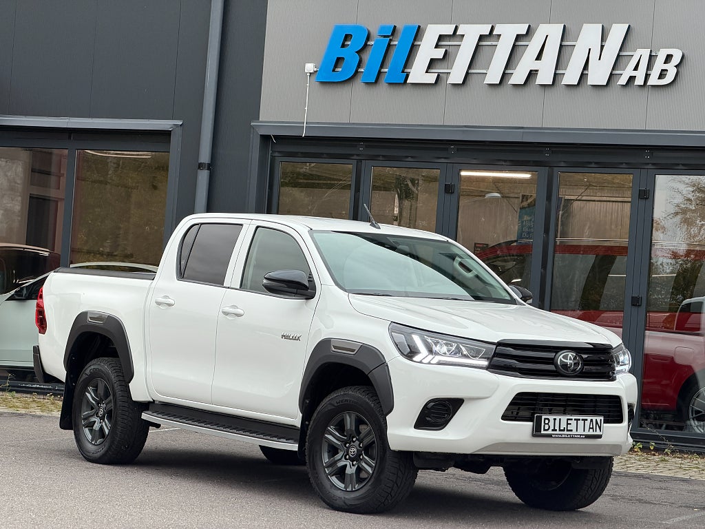 Toyota HiLux Dubbelhytt 2.4 AWD Euro 6|Kamera|Moms|Carplay