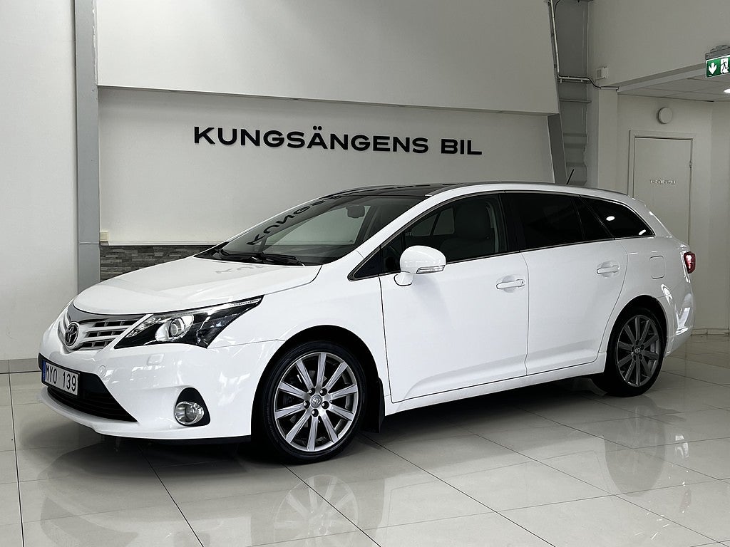 Toyota Avensis 1.8 Automat Premium Panorama Navi Skinn Kamera Vhjul