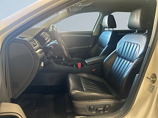 Skoda Superb Kombi 2.0 TDI 4×4 Business Style Drag Dvärme CANTON S&V – bild 7