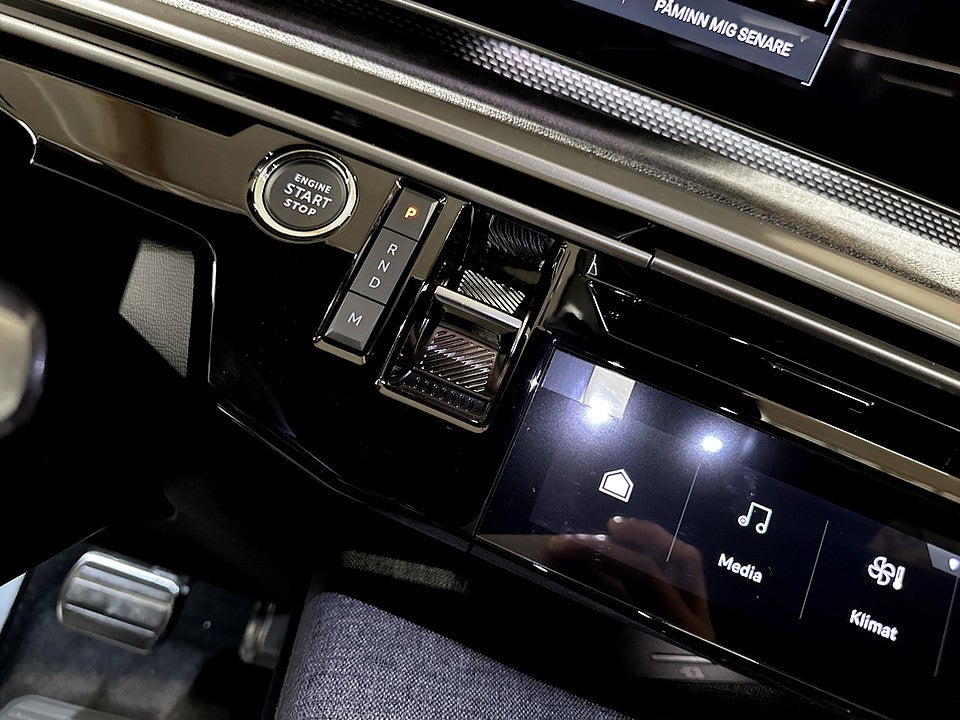 Bild på Peugeot 3008 GT Ultimate+ Hybrid - OMGÅENDE LEVERANS!