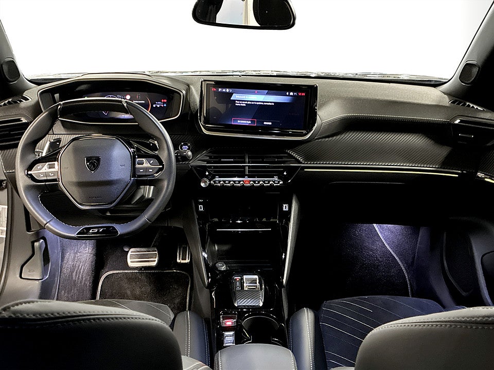 Bild på Peugeot 2008 GT 1.2 PT 130hk Aut B-KAMERA CARPLAY