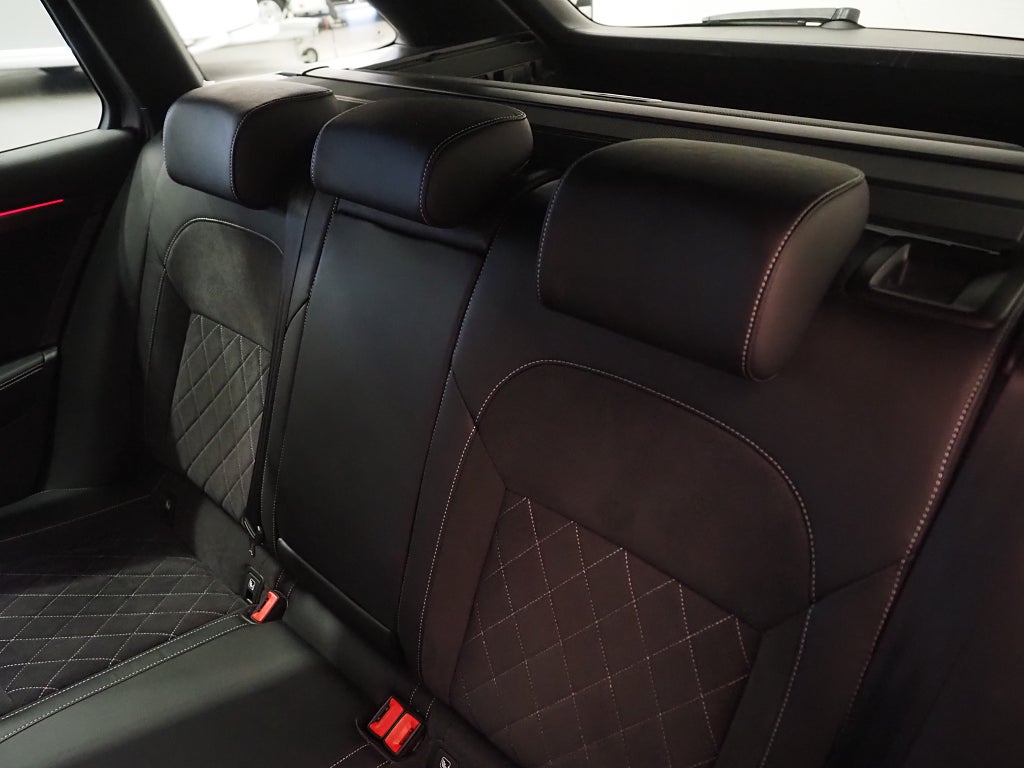 Skoda Superb iV 218hk  Sportline |Cockpit|Drag|Värmare| 2021