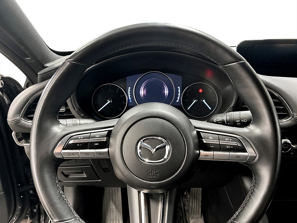 Bild på Mazda 3 2.0 SKYACTIVE-G M 150hk Aut NAVI P-SENSORER
