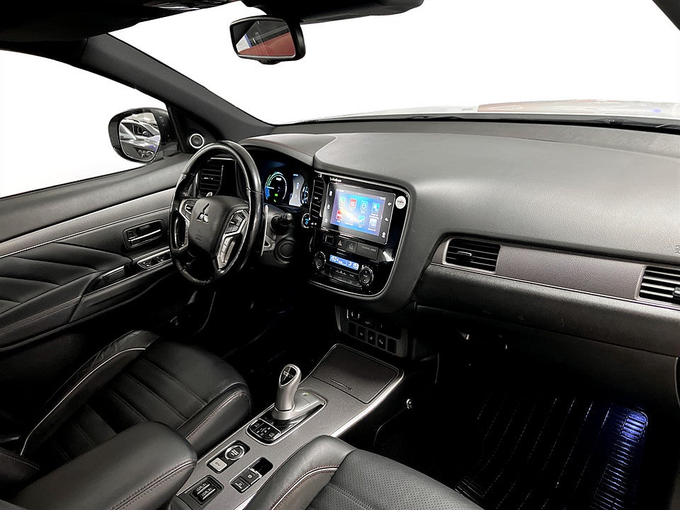 Bild på Mitsubishi Outlander S-Edition PHEV 203hk Aut 4WD B-KAMERA RATTVÄRME