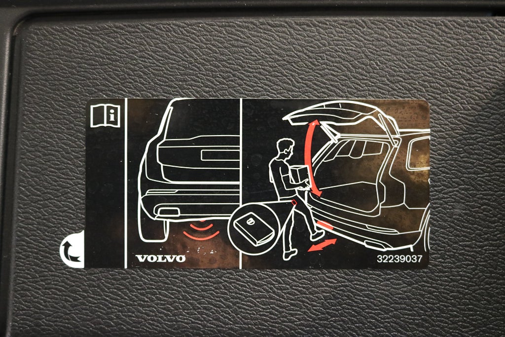 Volvo XC60 2020 - miniatyr 24