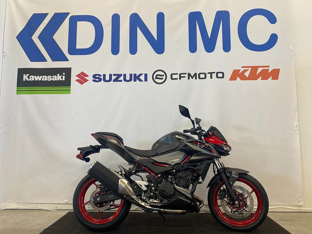 Kawasaki Z500 SE "Fabriksny hoj för omgående leverans"
