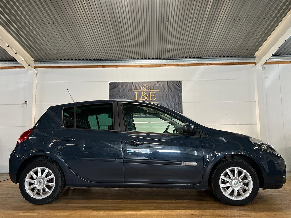 Renault Clio 1.2 HEMLEVERANS/NYTT KAMREM/1ÅRGARANTI/VÄRMARE