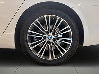 BMW 520d xDrive Touring Sport line Drag Bkamera S&V-däck Rvärme – bild 14