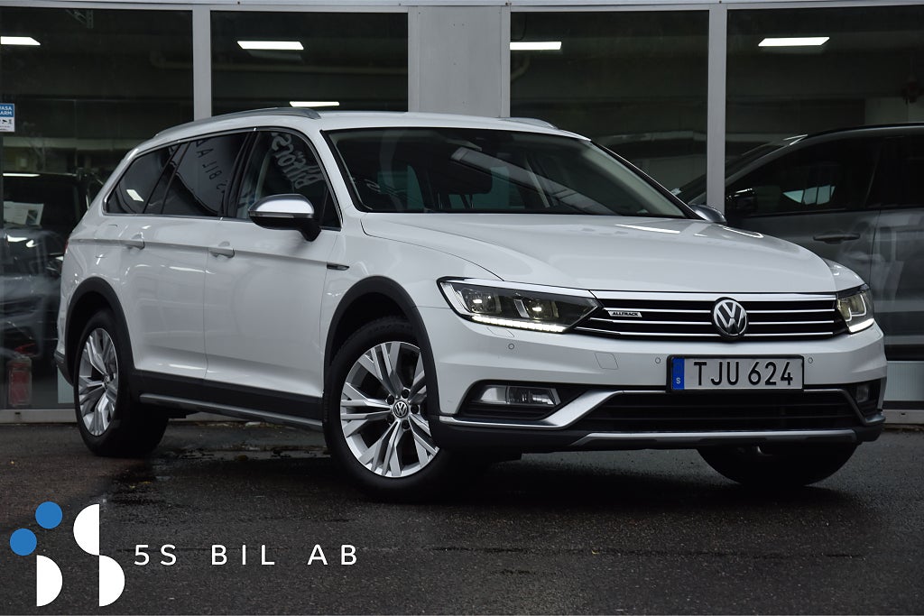 Volkswagen Passat Alltrack 2.0 TSI 4M EXECUTIVE DRAG VÄRM KAMERA ADAPTIV 220HK