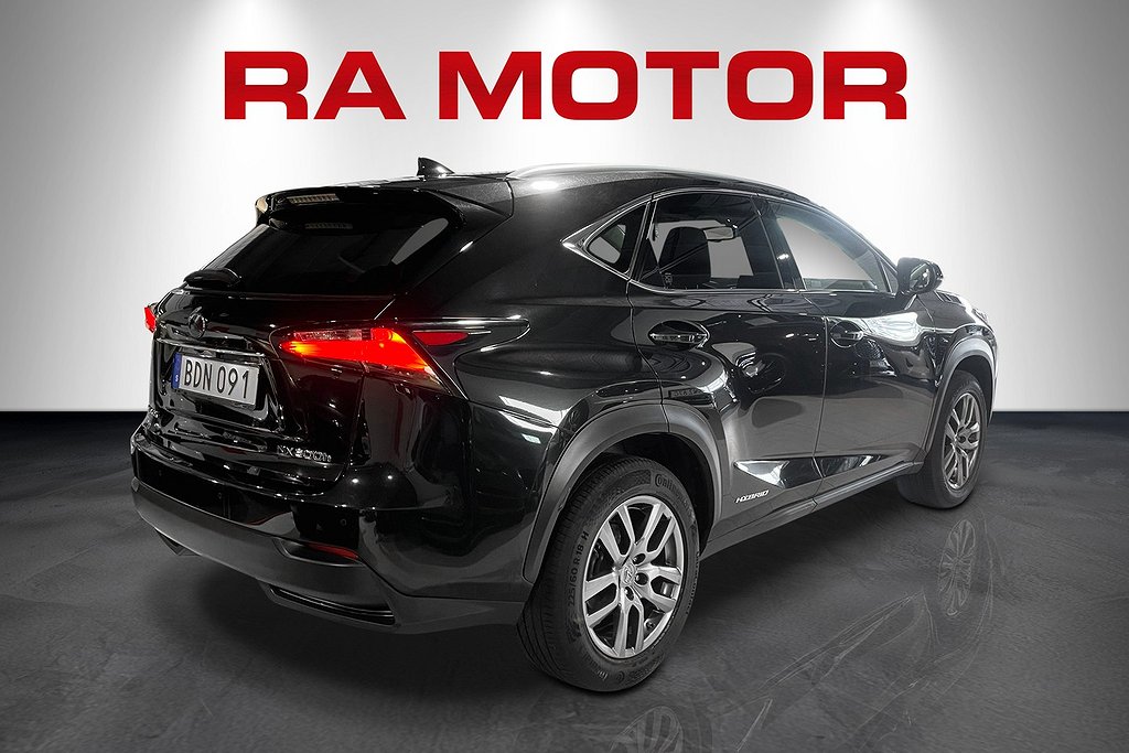 Lexus NX 300h AWD 2.5 AWD| BUSINESS | PREMIUM | LÄDER 2016