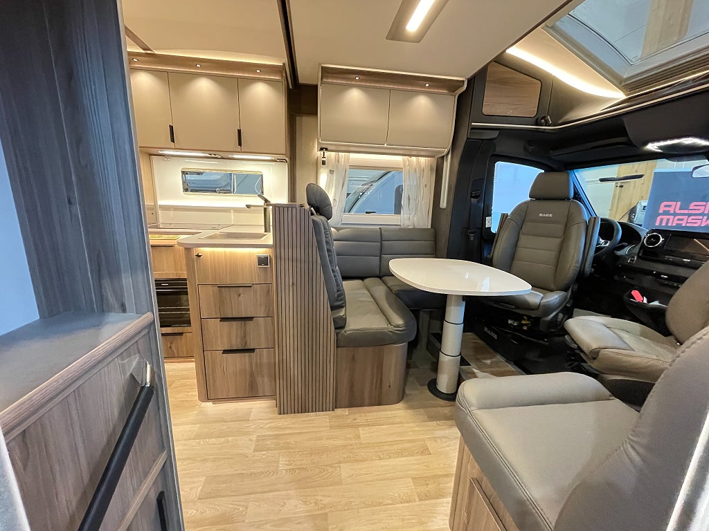 Kabe TMX Royal 810 LT / ALDE / Cinderella / Taksäng / Skinn / 5bält/  - Kabe