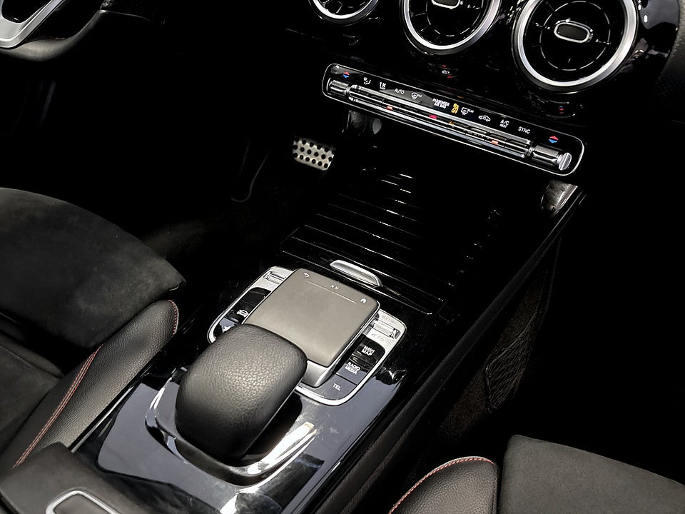 Bild på Mercedes-Benz A180 AMG Line 136hk Aut TAKLUCKA B-KAMERA