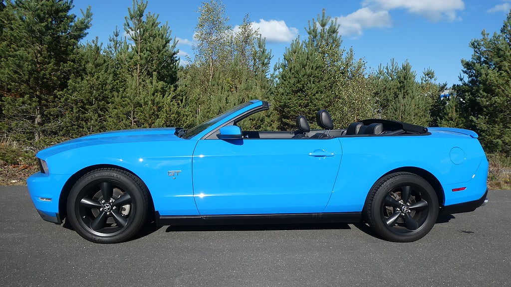 Ford Mustang GT Cab