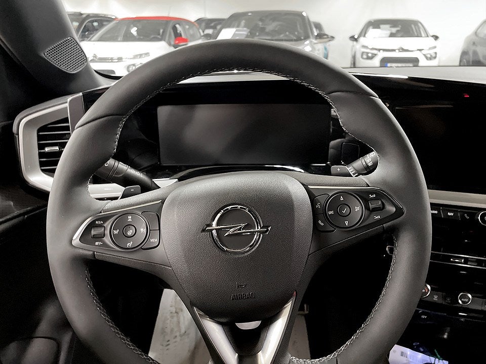 Bild på Opel Mokka Ultimate 1.2 Turbo 130hk Aut - B-KAMERA, EN ÄGARE