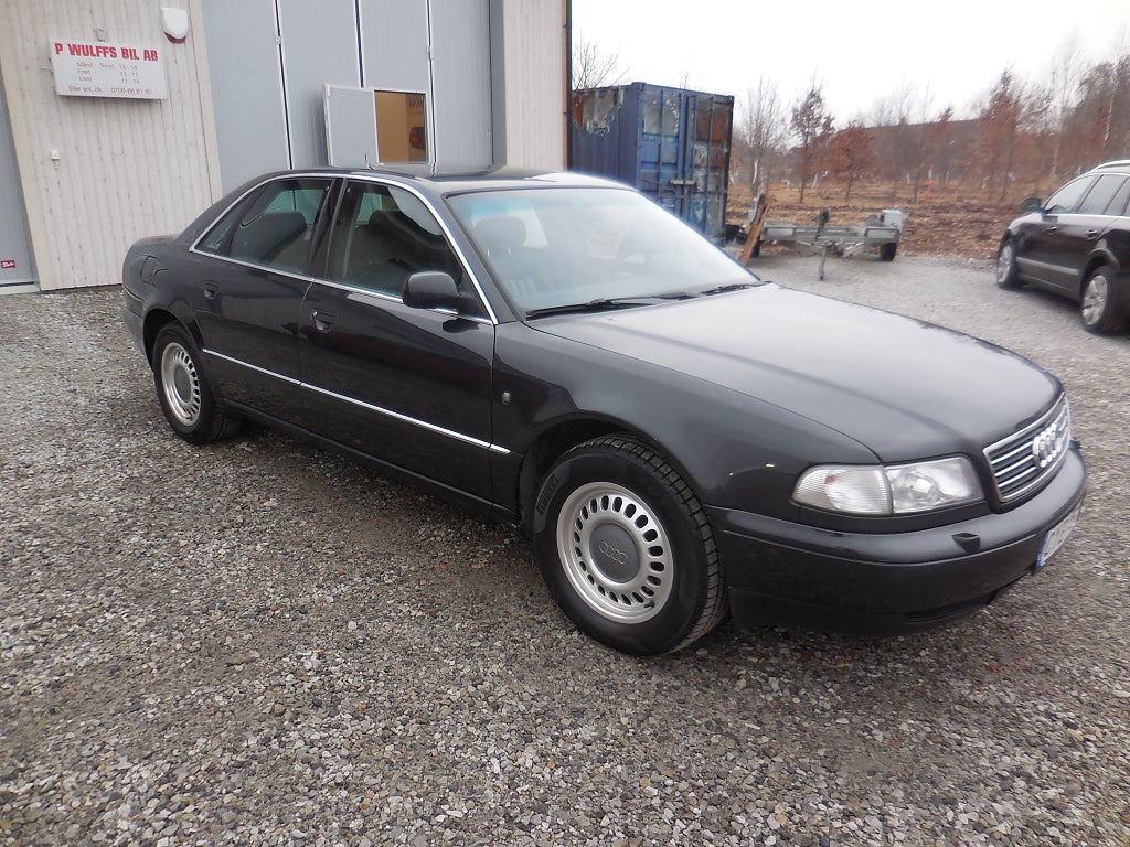 Audi A8 2.8 V6 Automat 193hk