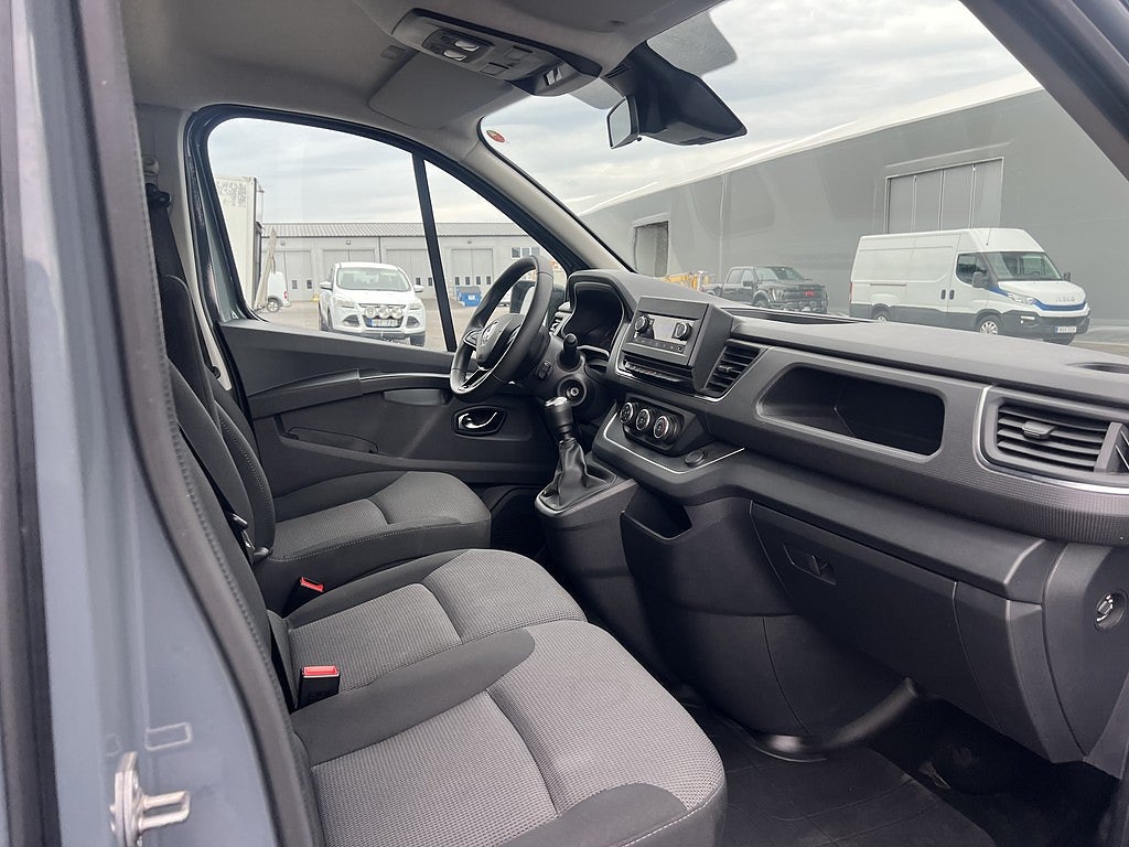 Renault Trafic Passenger L2 2.0 Blue dCi 150 Euro 6, bild 10