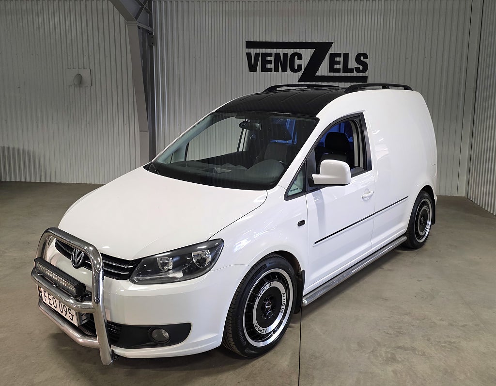 Volkswagen Caddy skåpbil 2.0 TDI 140 hk Aut 4M Edition 30 Drag Värmare Fin