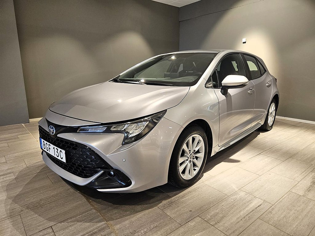 Toyota Corolla Hybrid 140hk V-hjul Active Plus Backkamera