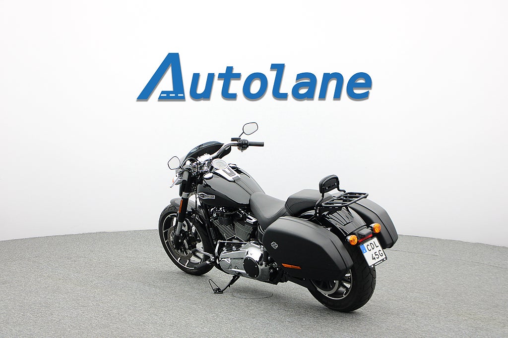 Harley-Davidson Sport Glide *Väskor Nyservad